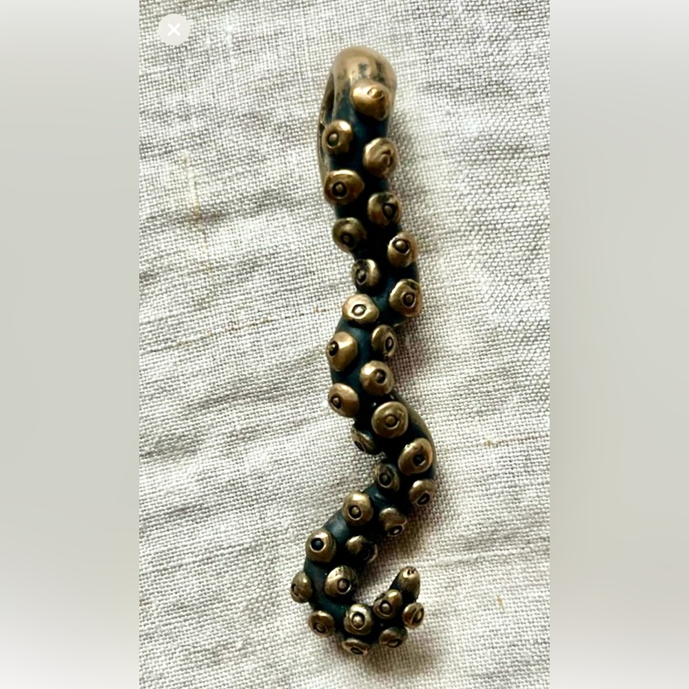 PENDANT NWOT octopus brass? Boho ocean mermaid steampunk